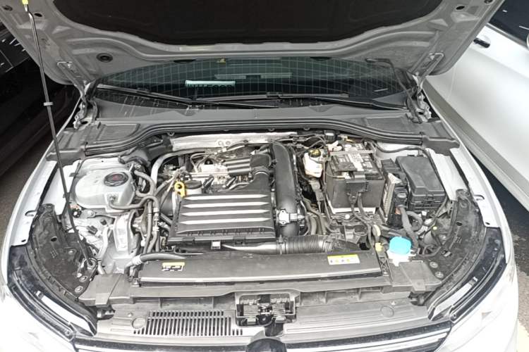Used Volkswagen Golf 2024 280TSI DSG Pro 50th Anniversary Edition Engine Bay