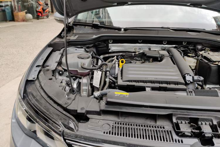 Used Volkswagen Golf 2024 280TSI DSG Pro Enjoyment Edition Engine Bay Right