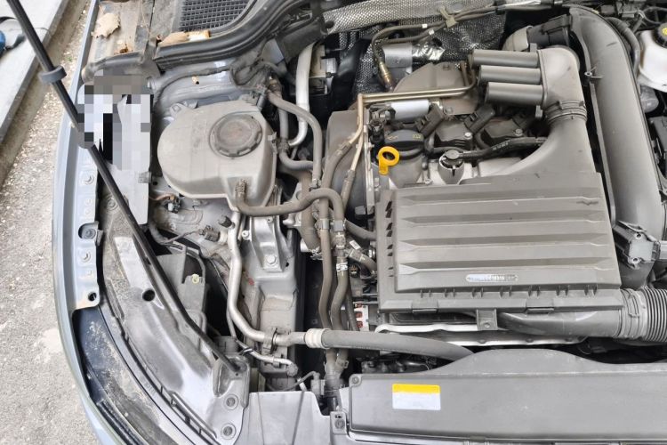Used Volkswagen Golf 2024 280TSI DSG R-Line 50th Anniversary Edition Engine Bay Right