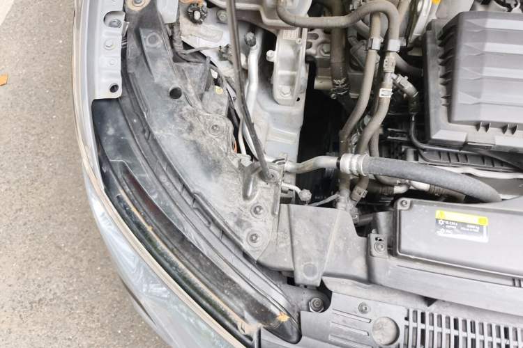 Used Volkswagen Golf 2024 280TSI DSG R-Line 50th Anniversary Edition Engine Bay Right