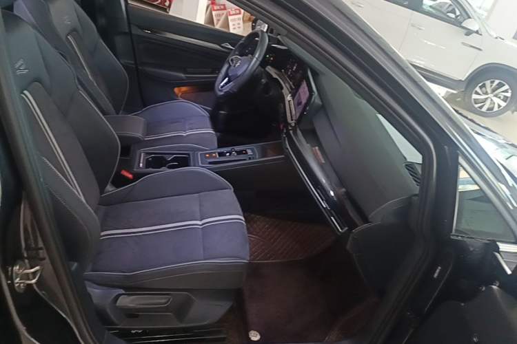 Used Volkswagen Golf 2024 280TSI DSG R-Line 50th Anniversary Edition Right Front Seat