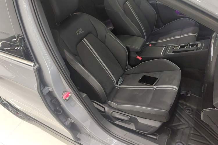 Used Volkswagen Golf 2024 280TSI DSG R-Line 50th Anniversary Edition Right Front Seat