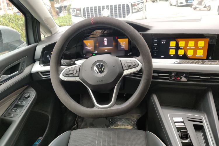Used Volkswagen Golf 2024 280TSI DSG Pro Enjoyment Edition Steering Wheel