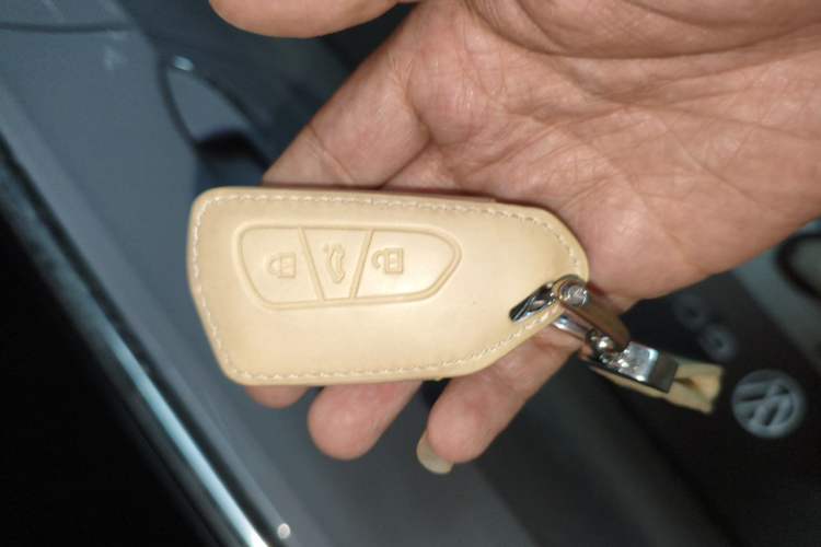 Used Volkswagen Golf 2024 280TSI DSG R-Line 50th Anniversary Edition Vehicle Key