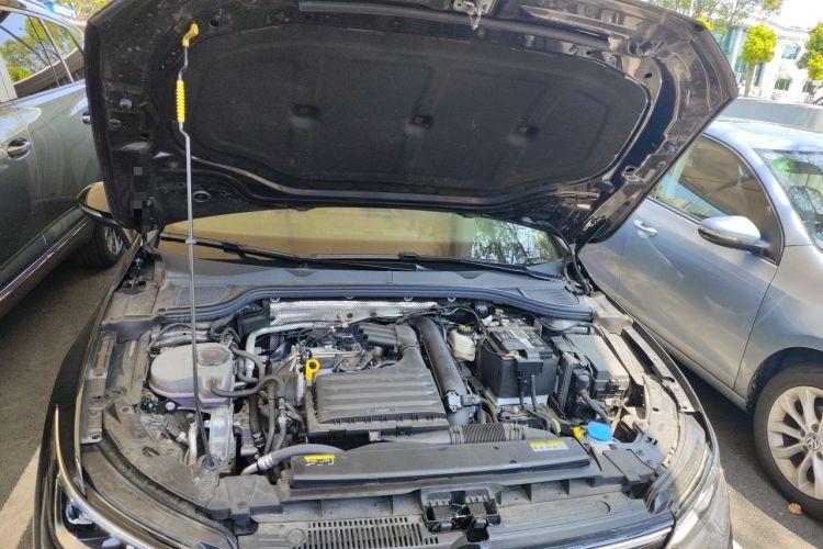 Used Volkswagen Golf 2024 280TSI DSG R-Line 50th Anniversary Edition Engine Bay