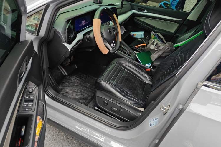 Used Volkswagen Golf 2024 280TSI DSG Pro Enjoyment Edition Left Front Seat