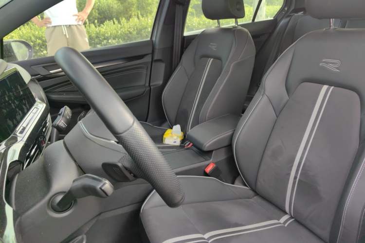 Used Volkswagen Golf 2024 280TSI DSG R-Line 50th Anniversary Edition Left Front Seat