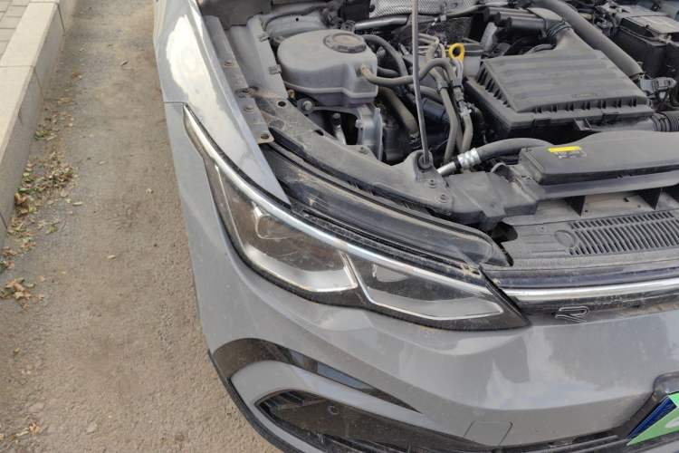 Used Volkswagen Golf 2024 280TSI DSG R-Line 50th Anniversary Edition Right Front Headlight