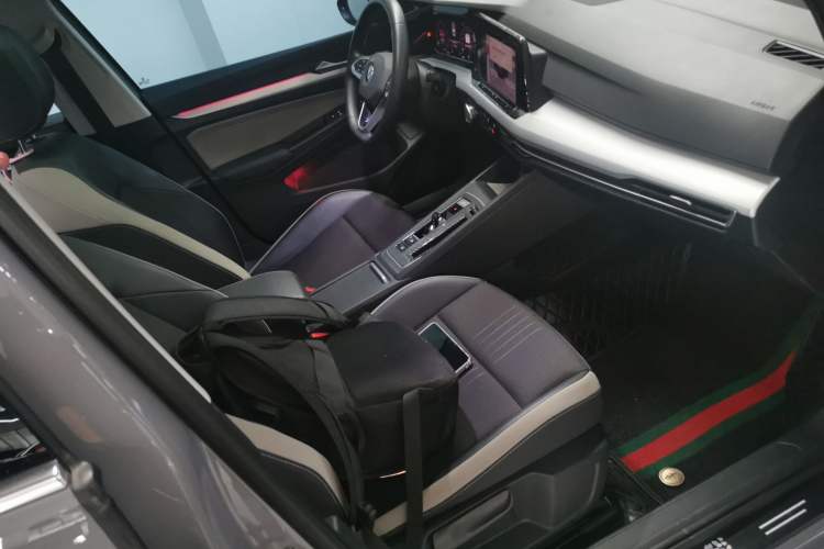 Used Volkswagen Golf 2024 280TSI DSG Pro 50th Anniversary Edition Right Front Seat