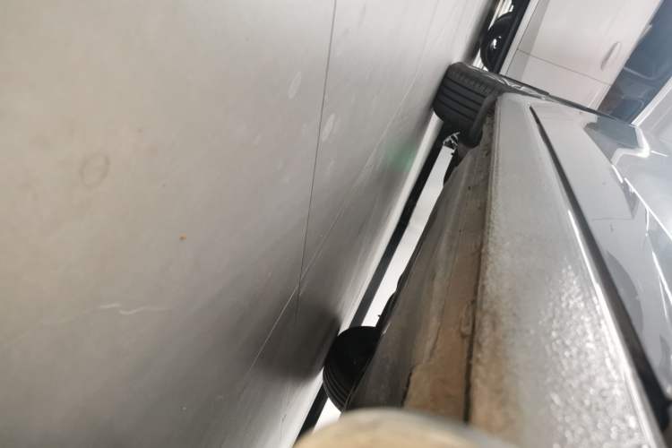 Used Volkswagen Golf 2024 280TSI DSG Pro 50th Anniversary Edition Right Side Sill