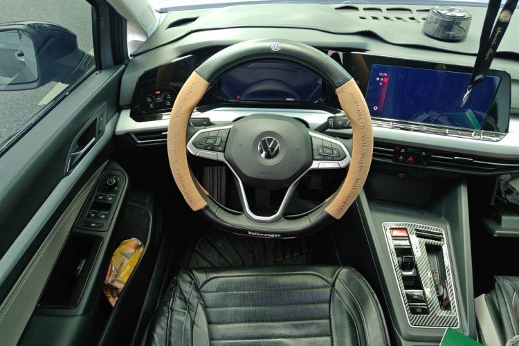 Used Volkswagen Golf 2024 280TSI DSG Pro Enjoyment Edition Steering Wheel