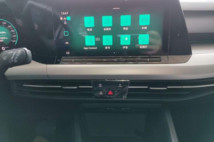 Used Volkswagen Golf 2024 280TSI DSG Pro 50th Anniversary Edition Audio And AC Panel
