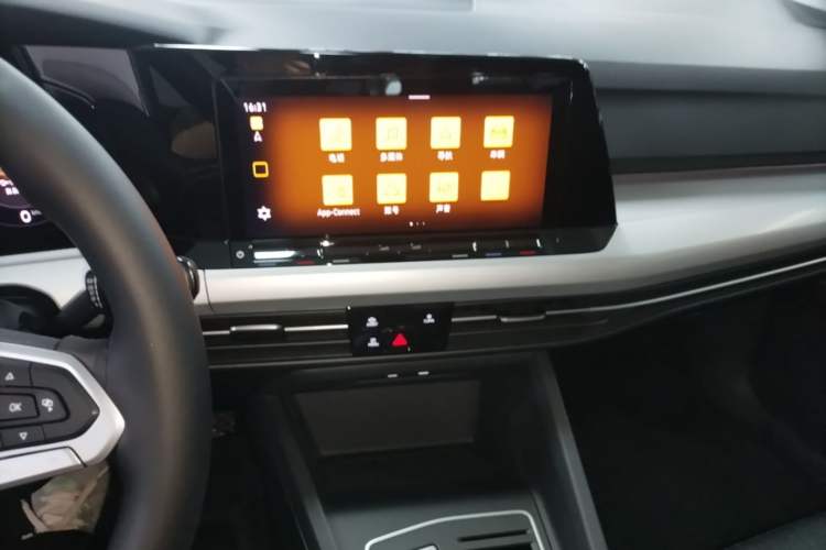 Used Volkswagen Golf 2024 280TSI DSG Pro 50th Anniversary Edition Audio And AC Panel