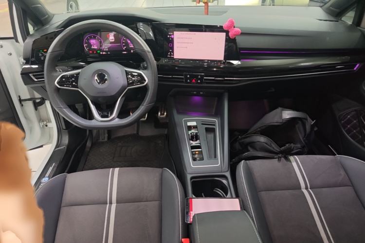 Used Volkswagen Golf 2024 280TSI DSG Pro Expert Edition Center Console