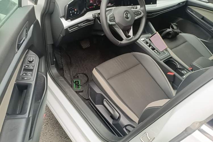 Used Volkswagen Golf 2024 280TSI DSG Pro Enjoyment Edition Driver Seat