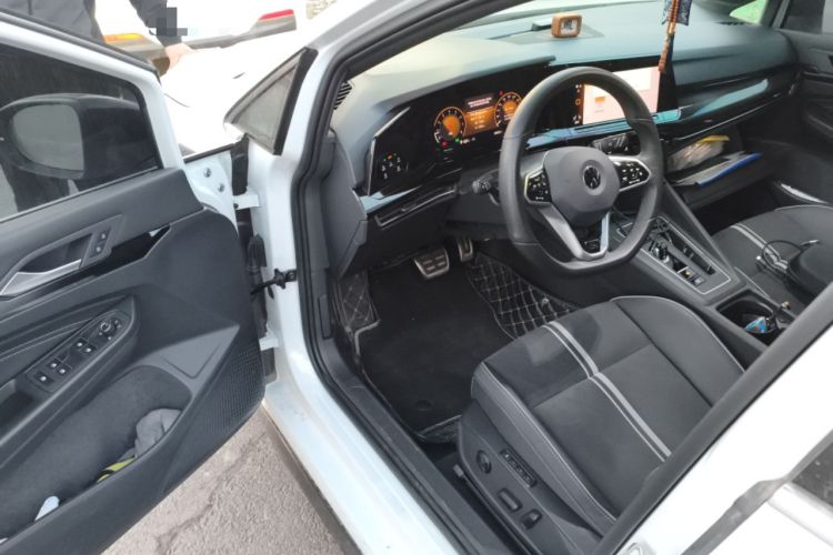Used Volkswagen Golf 2024 280TSI DSG R-Line 50th Anniversary Edition Driver Seat