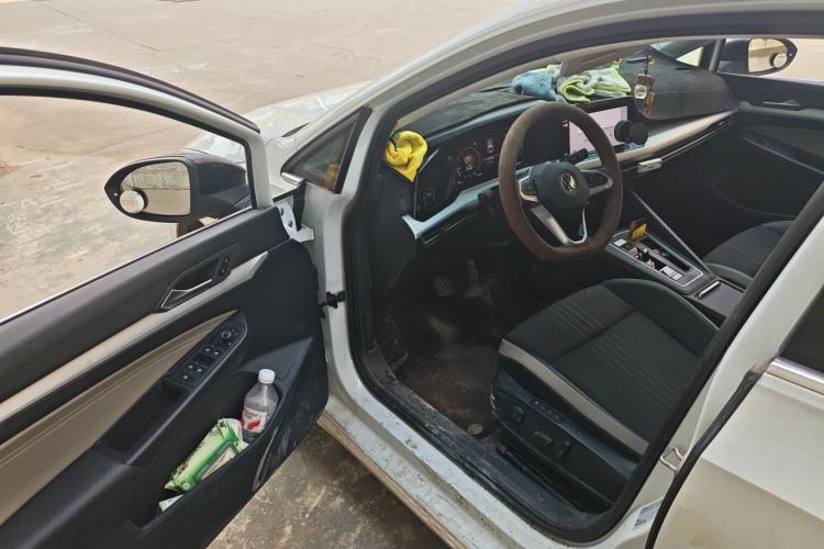 Used Volkswagen Golf 2024 280TSI DSG Pro 50th Anniversary Edition Driver Seat