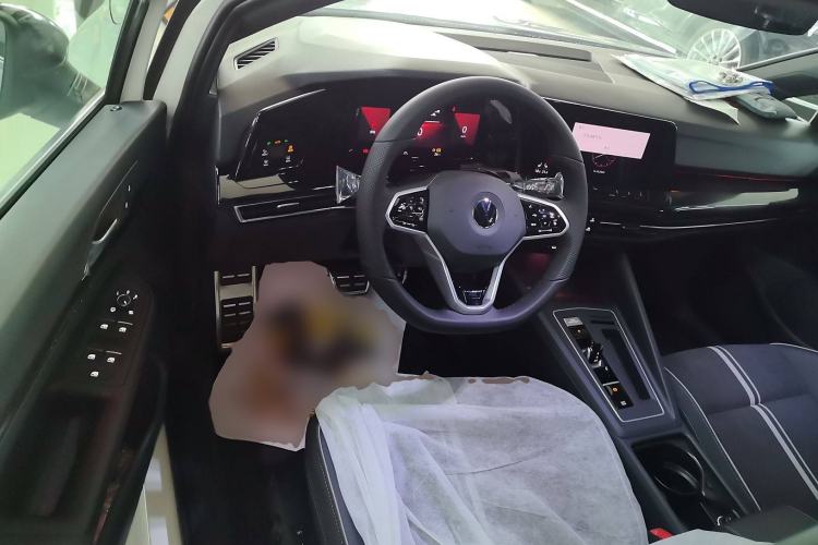 Used Volkswagen Golf 2024 280TSI DSG R-Line 50th Anniversary Edition Driver Seat