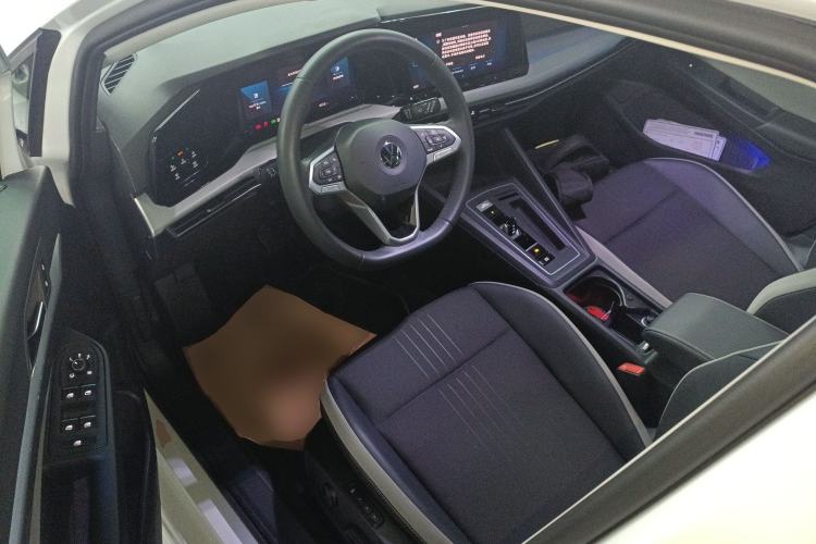 Used Volkswagen Golf 2024 280TSI DSG Pro Enjoyment Edition Driver Seat