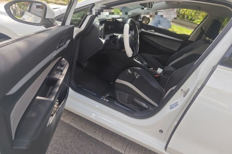 Used Volkswagen Golf 2024 280TSI DSG Pro Enjoyment Edition Driver Seat