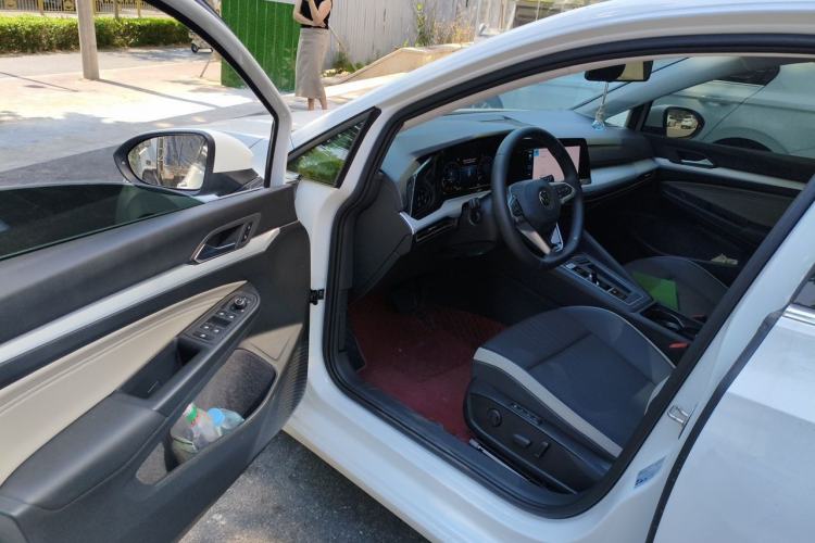 Used Volkswagen Golf 2024 280TSI DSG Pro 50th Anniversary Edition Driver Seat