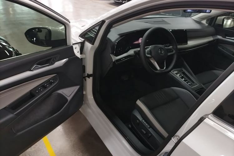 Used Volkswagen Golf 2024 280TSI DSG Pro 50th Anniversary Edition Driver Seat