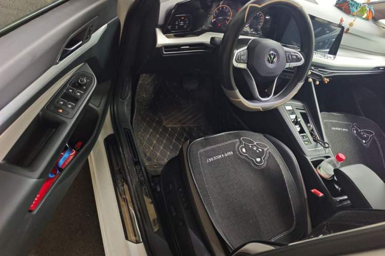 Used Volkswagen Golf 2024 280TSI DSG Pro 50th Anniversary Edition Driver Seat