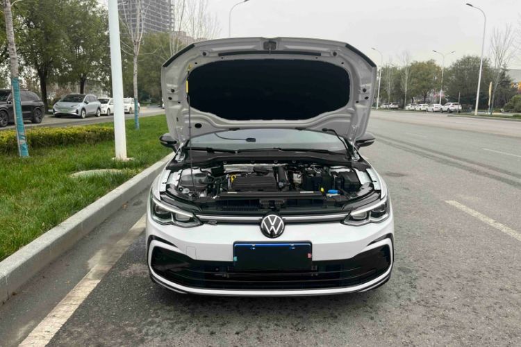 Used Volkswagen Golf 2024 280TSI DSG R-Line 50th Anniversary Edition Engine Bay