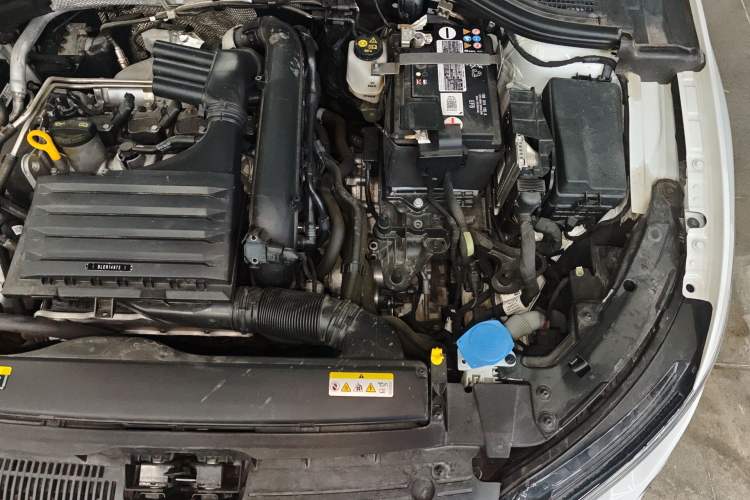 Used Volkswagen Golf 2024 280TSI DSG R-Line 50th Anniversary Edition Engine Bay Left