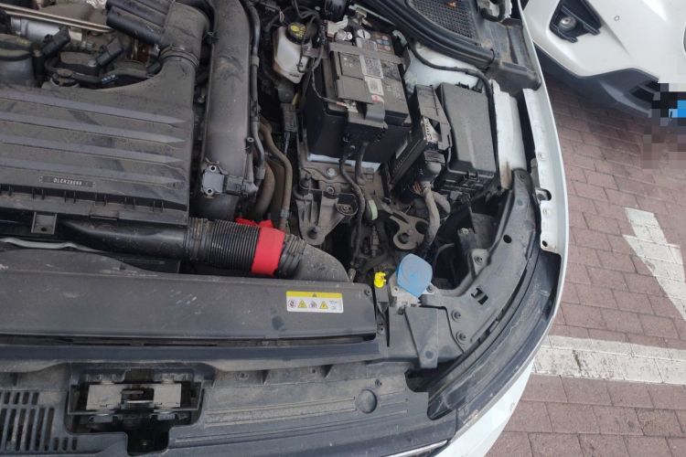 Used Volkswagen Golf 2024 280TSI DSG Pro 50th Anniversary Edition Engine Bay Left