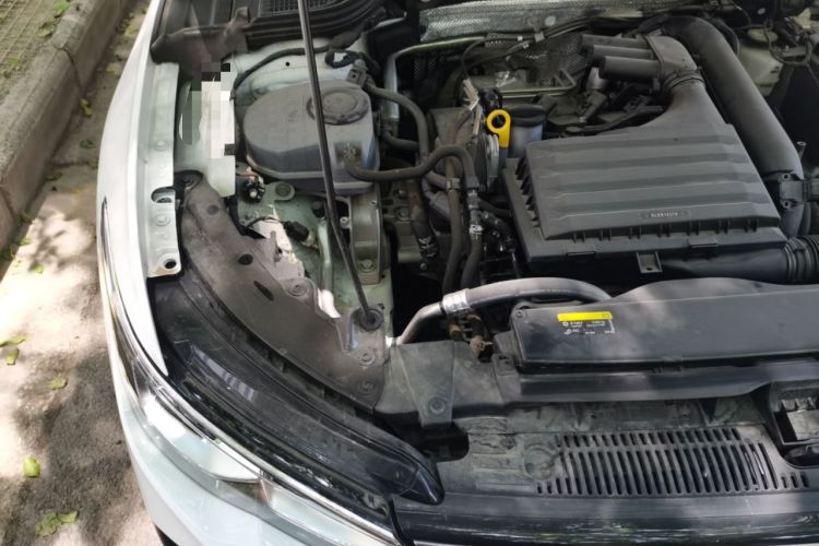 Used Volkswagen Golf 2024 280TSI DSG R-Line 50th Anniversary Edition Engine Bay Right