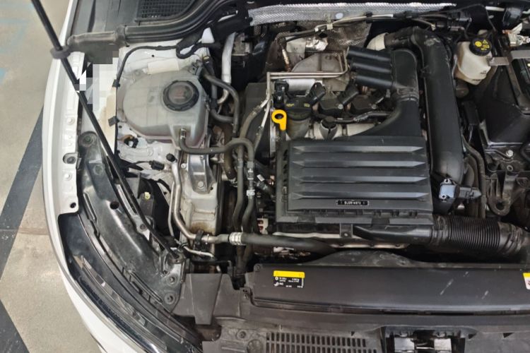 Used Volkswagen Golf 2024 280TSI DSG R-Line 50th Anniversary Edition Engine Bay Right