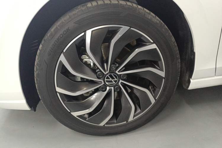Used Volkswagen Golf 2024 280TSI DSG Pro Enjoyment Edition Exterior 4