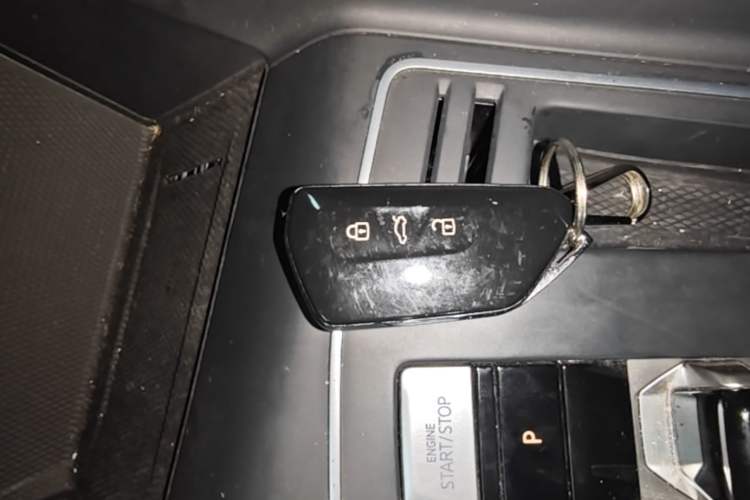 Used Volkswagen Golf 2024 280TSI DSG Pro 50th Anniversary Edition Interior 1