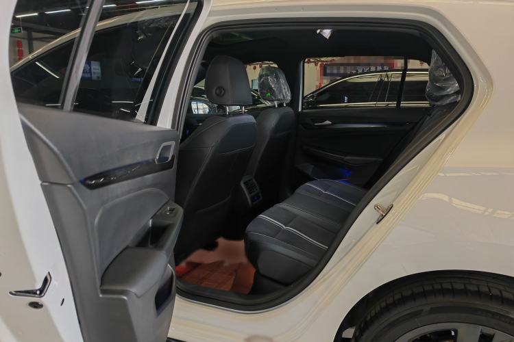 Used Volkswagen Golf 2024 280TSI DSG R-Line 50th Anniversary Edition Interior 3