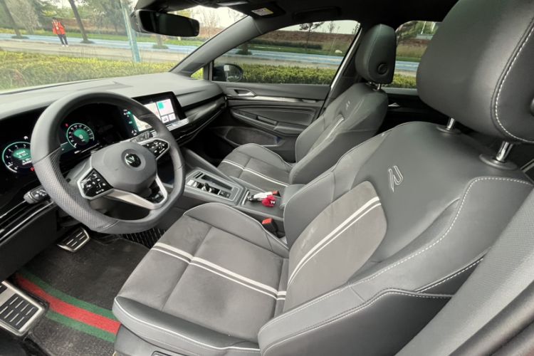 Used Volkswagen Golf 2024 280TSI DSG R-Line 50th Anniversary Edition Interior 5