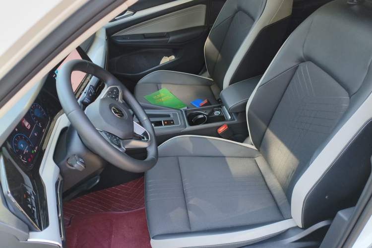 Used Volkswagen Golf 2024 280TSI DSG Pro 50th Anniversary Edition Left Front Seat