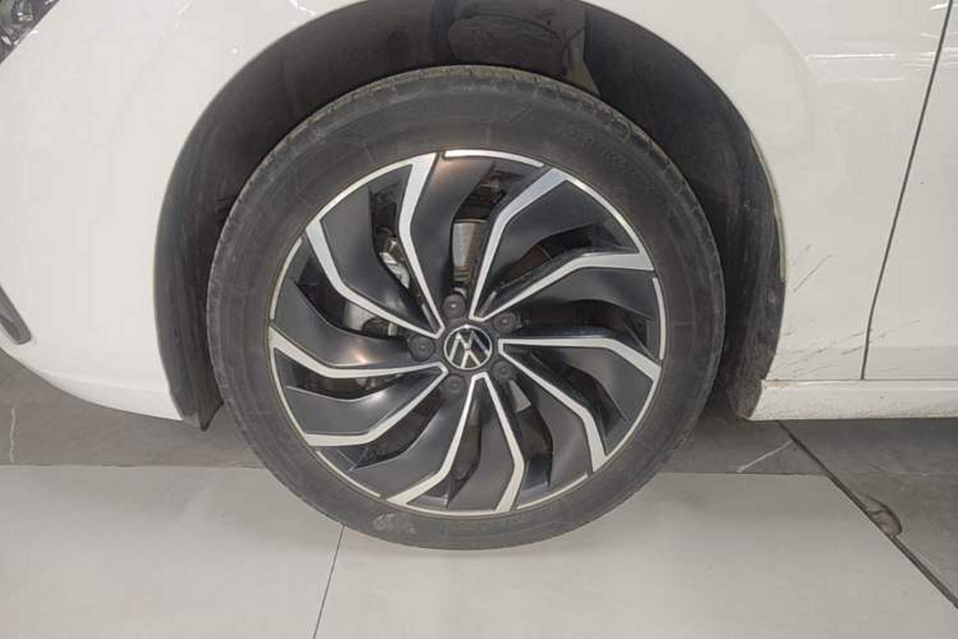 Used Volkswagen Golf 2024 280TSI DSG Pro 50th Anniversary Edition Left Front Wheel Hub
