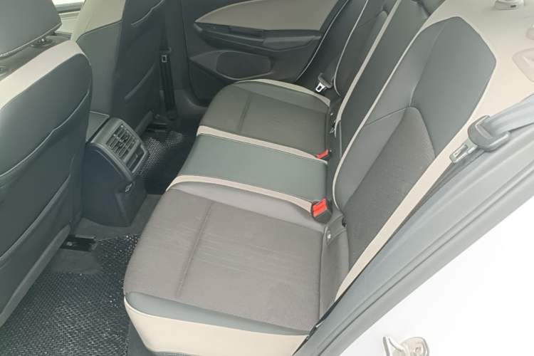 Used Volkswagen Golf 2024 280TSI DSG Pro Enjoyment Edition Left Rear Seat