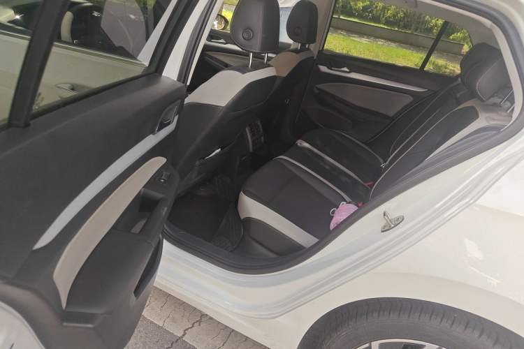 Used Volkswagen Golf 2024 280TSI DSG Pro Enjoyment Edition Left Rear Seat