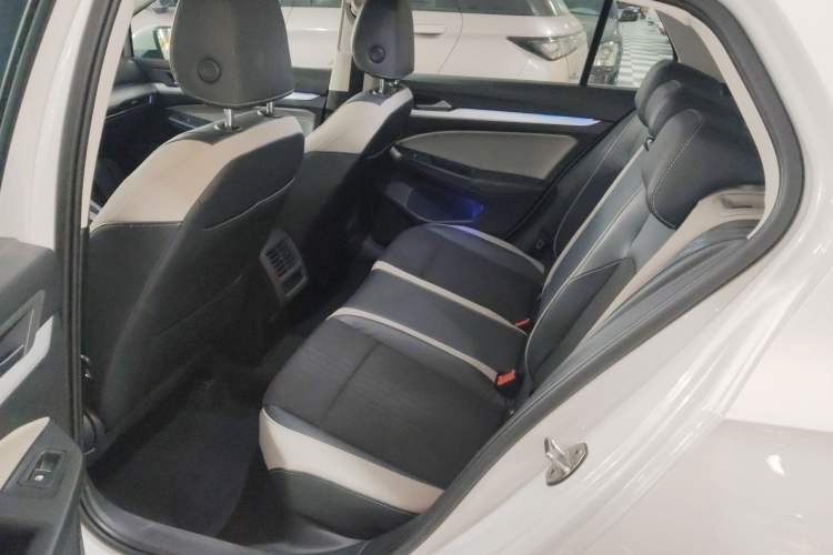 Used Volkswagen Golf 2024 280TSI DSG Pro Enjoyment Edition Left Rear Seat