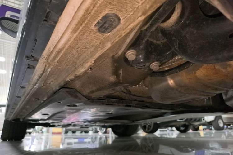 Used Volkswagen Golf 2024 280TSI DSG R-Line 50th Anniversary Edition Left Side Sill