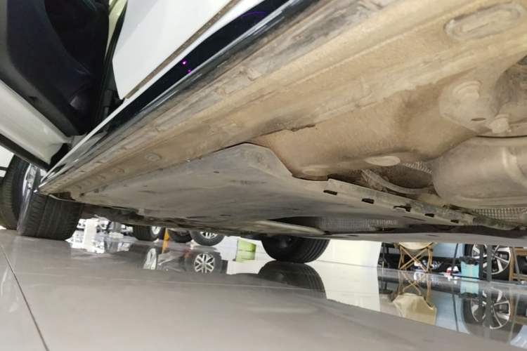 Used Volkswagen Golf 2024 280TSI DSG R-Line 50th Anniversary Edition Left Side Sill