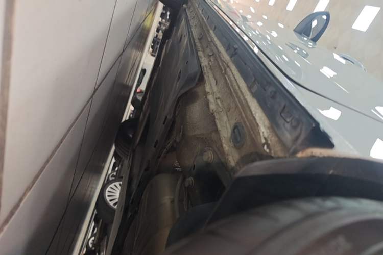 Used Volkswagen Golf 2024 280TSI DSG Pro Expert Edition Left Side Sill