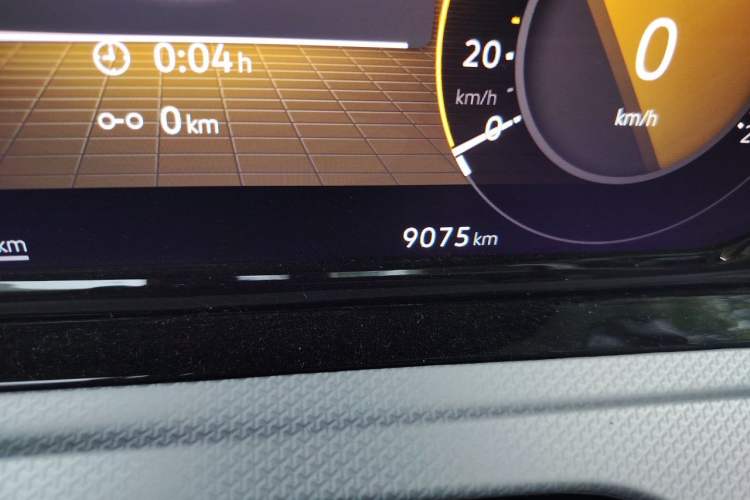 Used Volkswagen Golf 2024 280TSI DSG Pro 50th Anniversary Edition Odometer Close Up