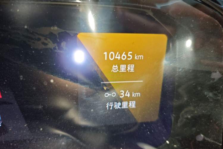 Used Volkswagen Golf 2024 280TSI DSG Pro 50th Anniversary Edition Odometer Close Up