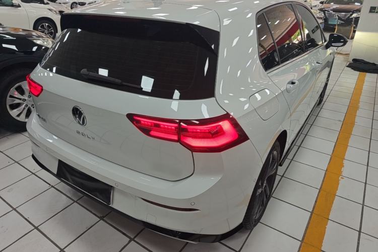Used Volkswagen Golf 2024 280TSI DSG Pro Expert Edition Rear Right 45 Deg