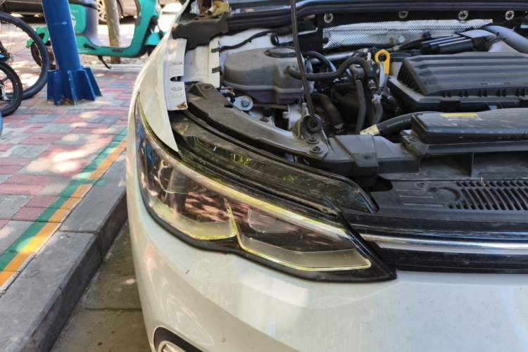 Used Volkswagen Golf 2024 280TSI DSG Pro Expert Edition Right Front Headlight