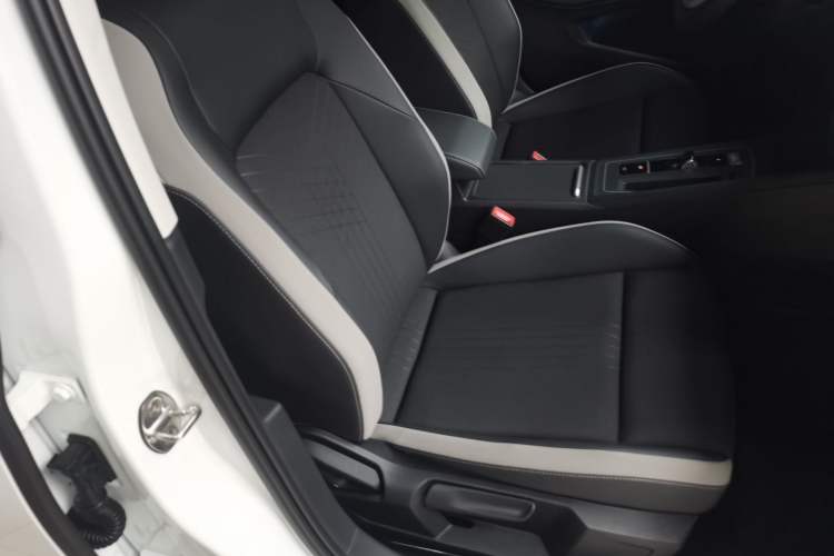 Used Volkswagen Golf 2024 280TSI DSG Pro 50th Anniversary Edition Right Front Seat