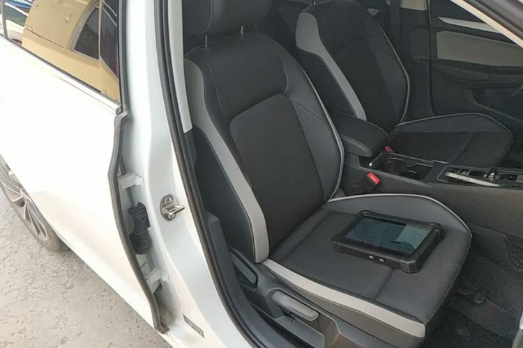 Used Volkswagen Golf 2024 280TSI DSG Pro Expert Edition Right Front Seat
